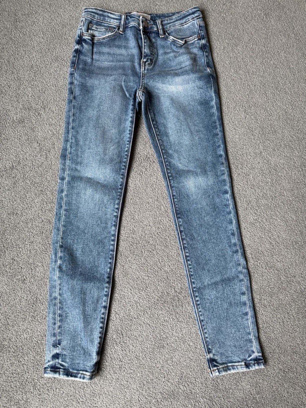 Classic High-Rise Women's Skinny Jeans - Light Blue